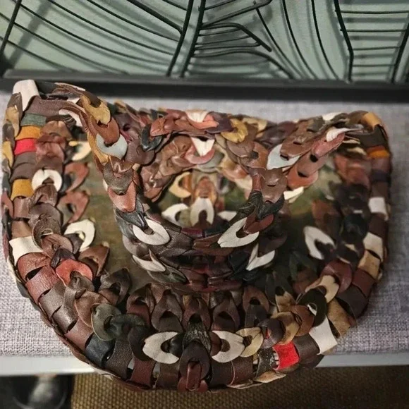 Vintage 70's | Slouchy Hippie Boho Leather Earthy Tones Chain Patchwork Handbag - Picture 4 of 14